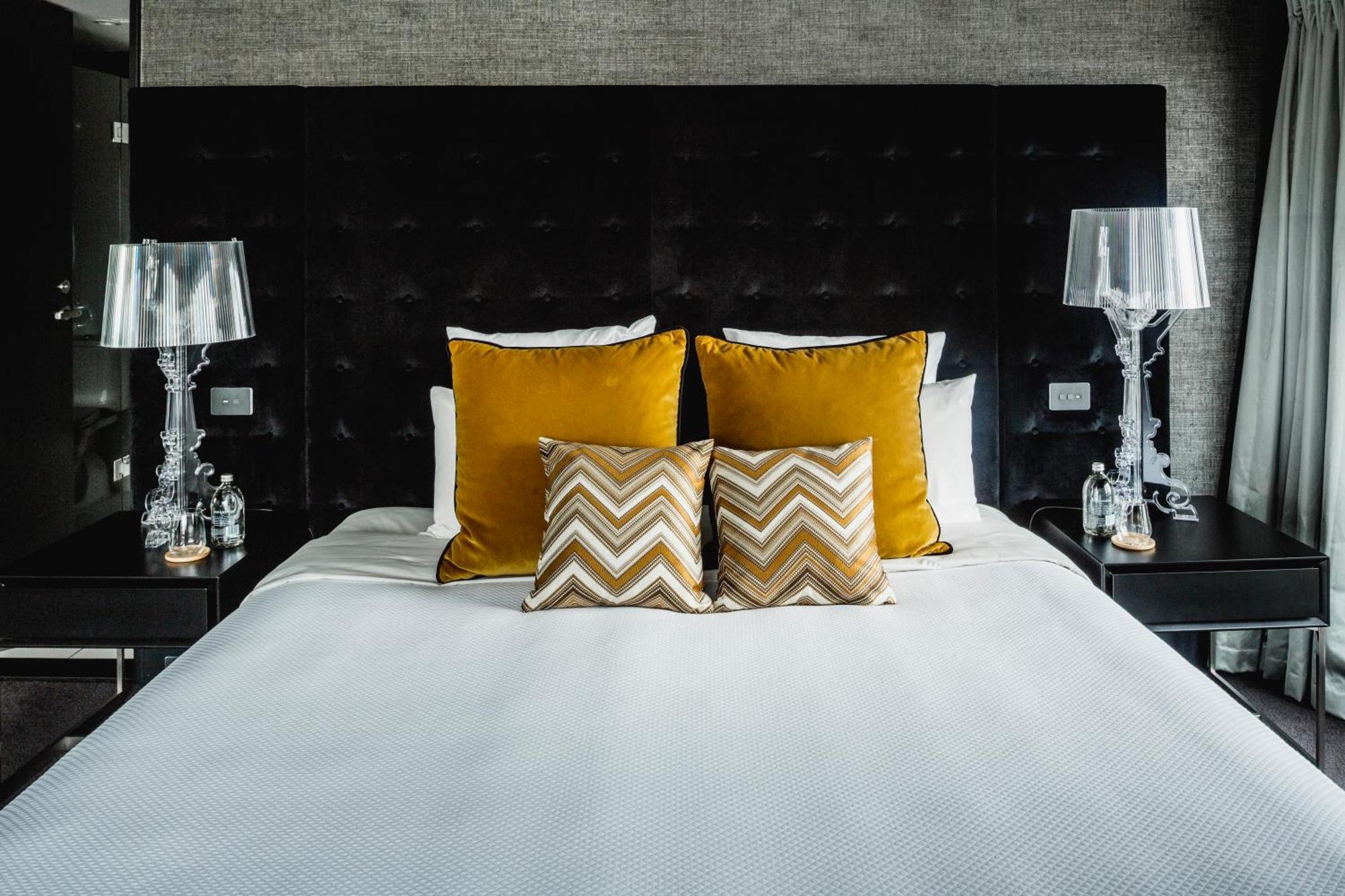 The Residence Suite At Bolton Hotel Wellington Bagian luar foto